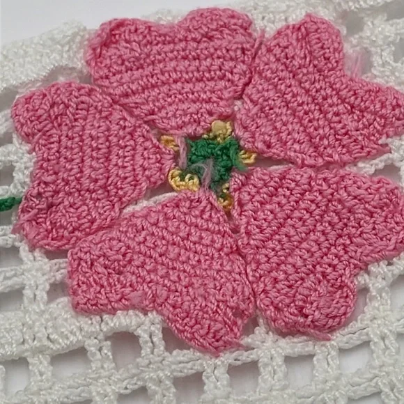 Vintage Handmade Knit Small Table Topper Doily White and Pink Flowers - Picture 8 of 8